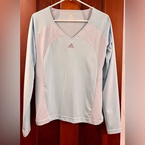 🩵 NWOT Adidas Long sleeve Top 🩵